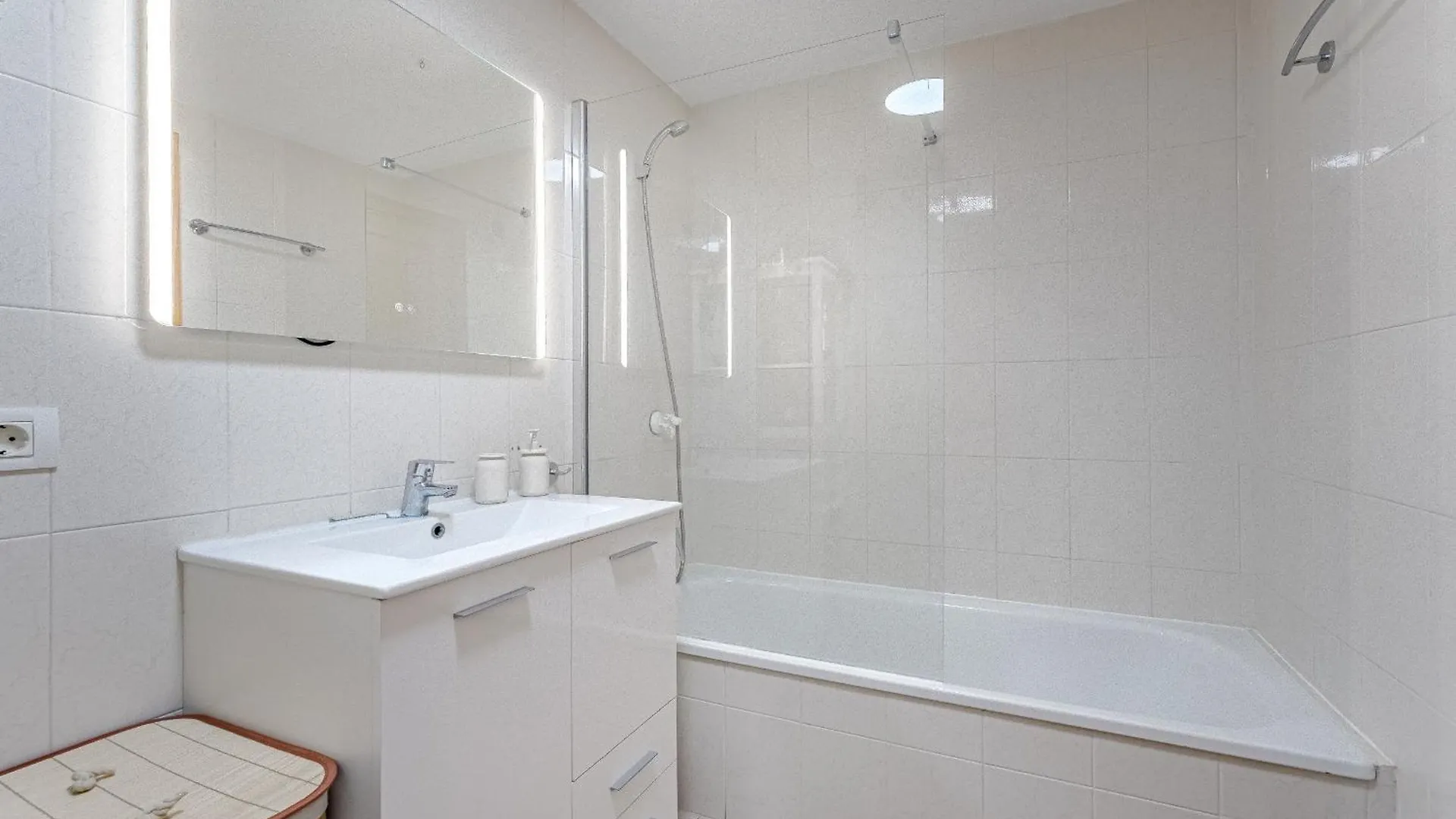 Playa La Arena 2 Bed Apartment Puerto de Santiago  Spain