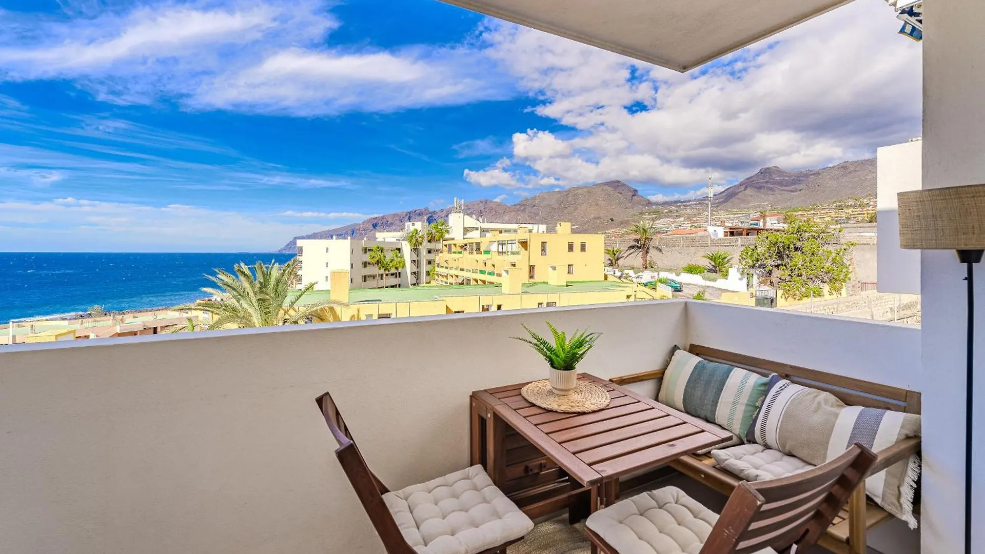 Playa La Arena 2 Bed Apartment Puerto de Santiago